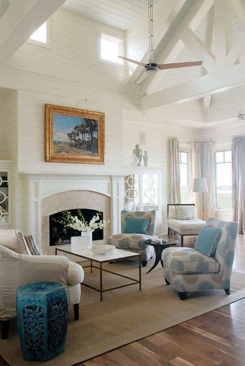 High ceilings accent wall with traditional and classic look 28
