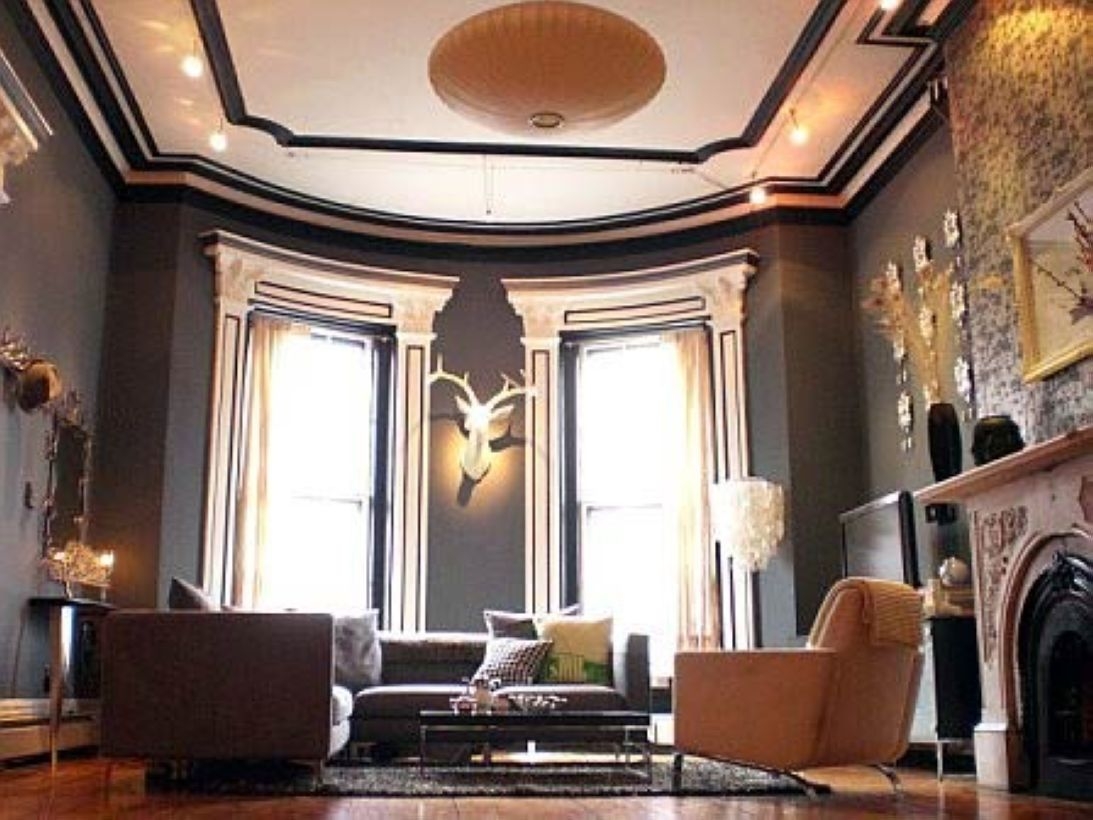 High ceilings accent wall with traditional and classic look 31