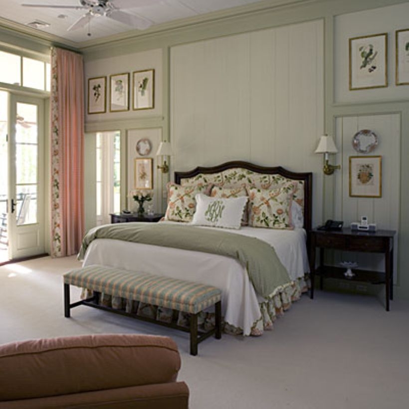High ceilings accent wall with traditional and classic look 44