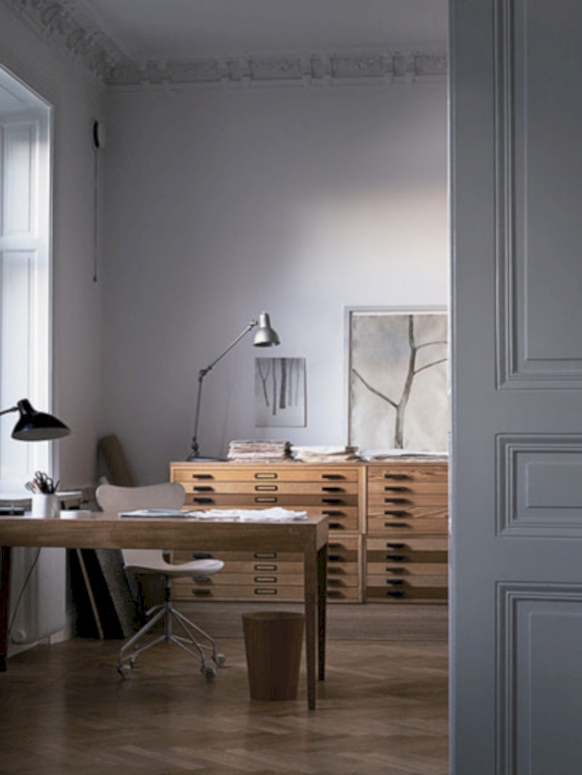 Neat and clean minimalist workspace design ideas for your home 17