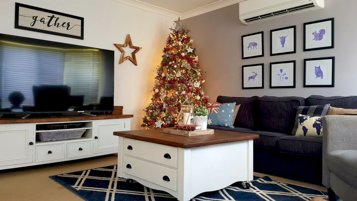 Non-traditional christmas tree to give to your home 40