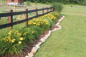 Outdoor garden decor landscaping flower beds ideas 24