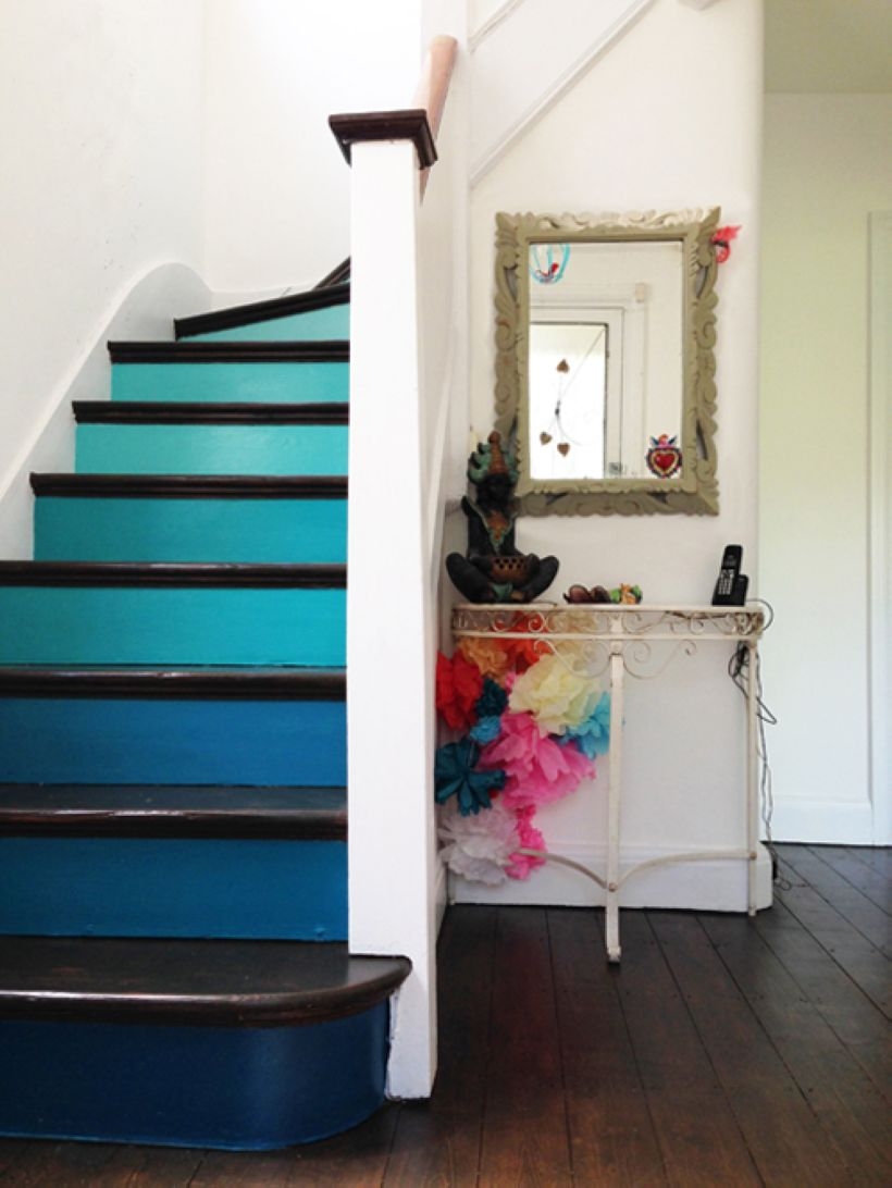 Painted staircase ideas which make your stairs look new 05