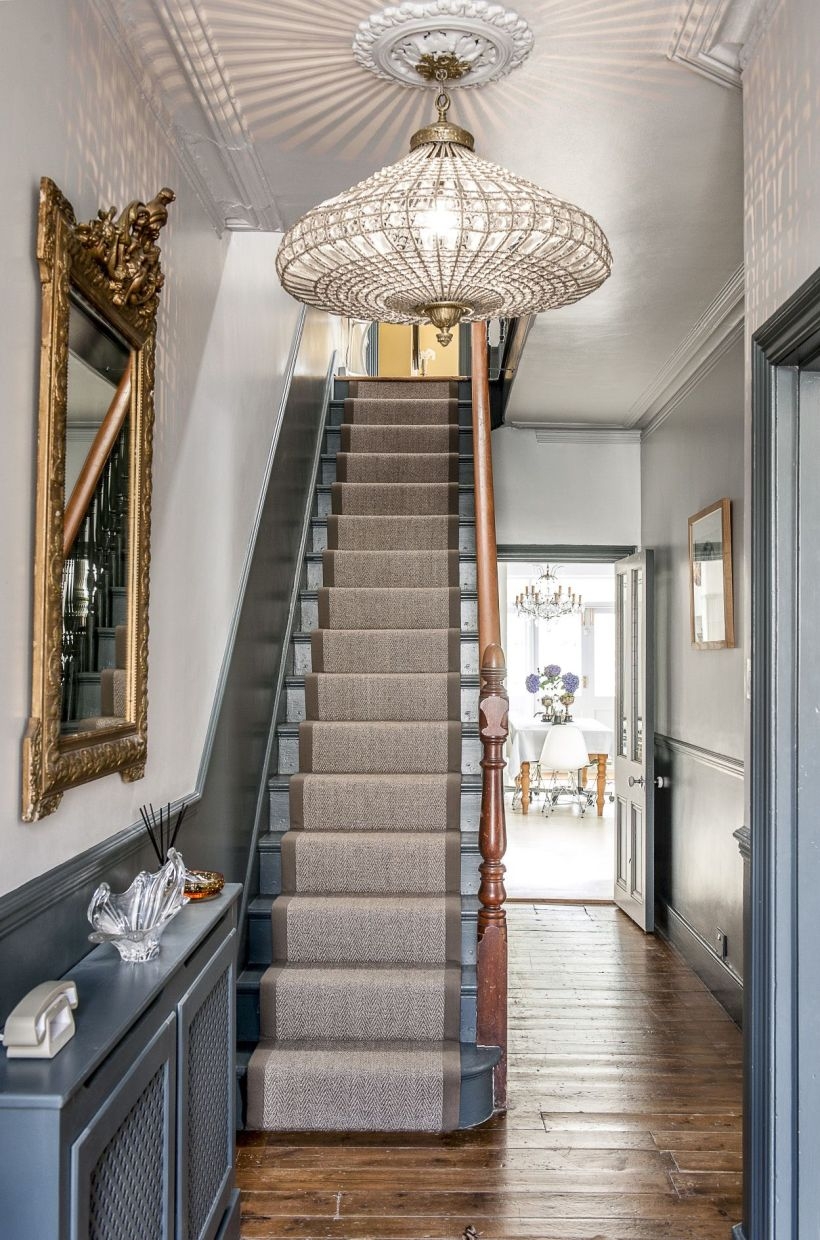 Painted staircase ideas which make your stairs look new 31