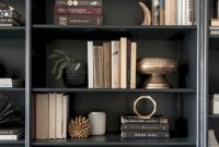 Pieces to create a stylish bookcase instantly 34