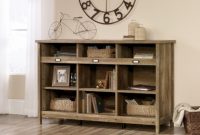 Pieces to create a stylish bookcase instantly 37