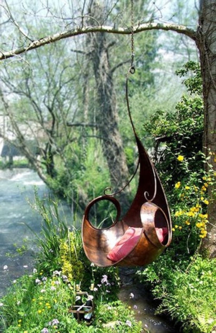 Shabby chic and bohemian garden ideas 22