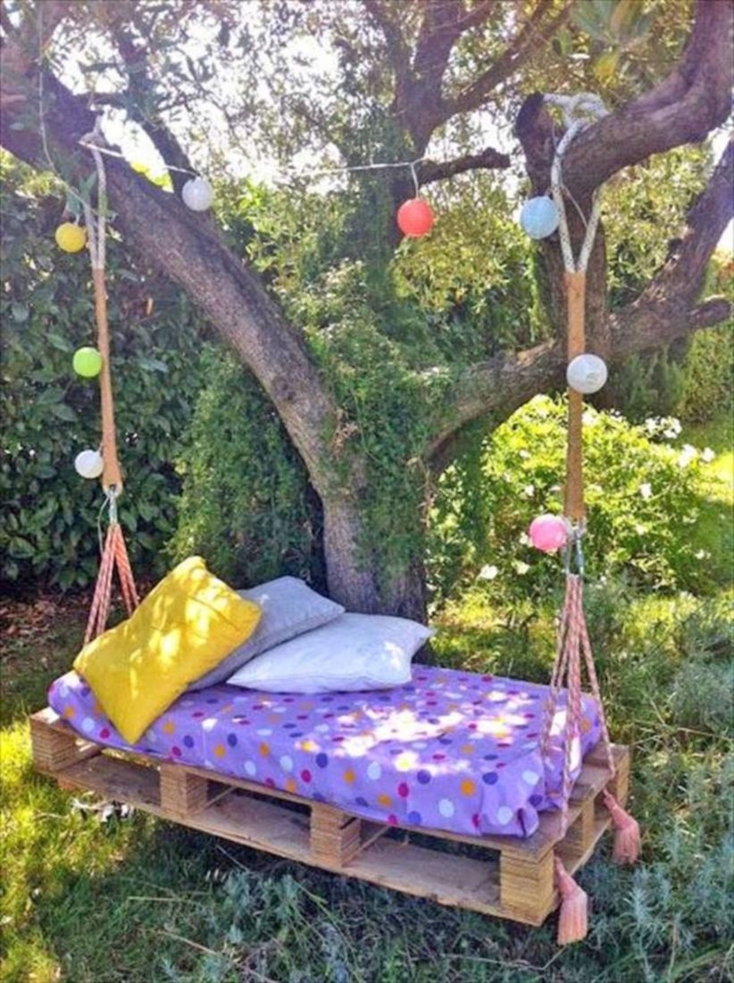 Shabby chic and bohemian garden ideas 25