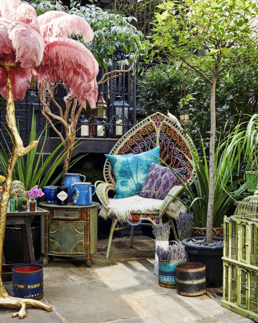 Shabby chic and bohemian garden ideas 28