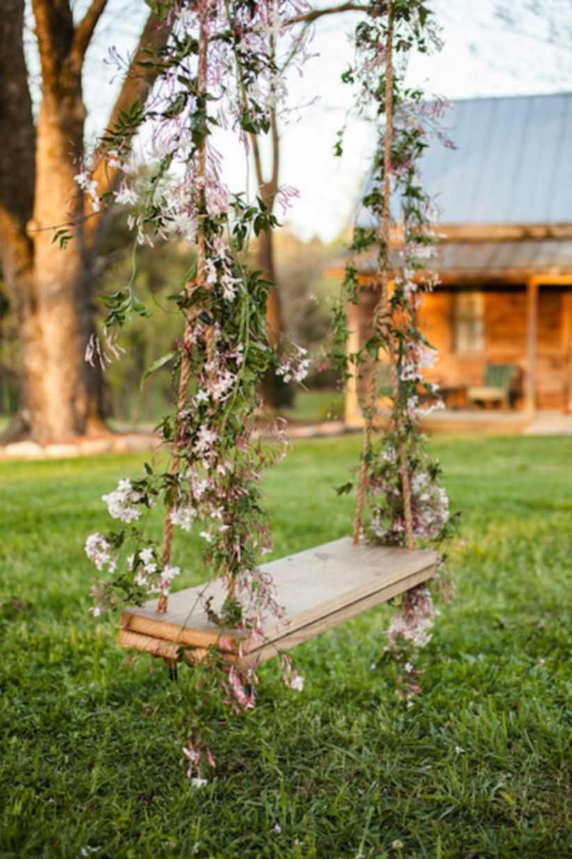 Shabby chic and bohemian garden ideas 29