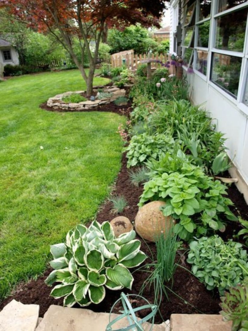 Shabby chic and bohemian garden ideas 32