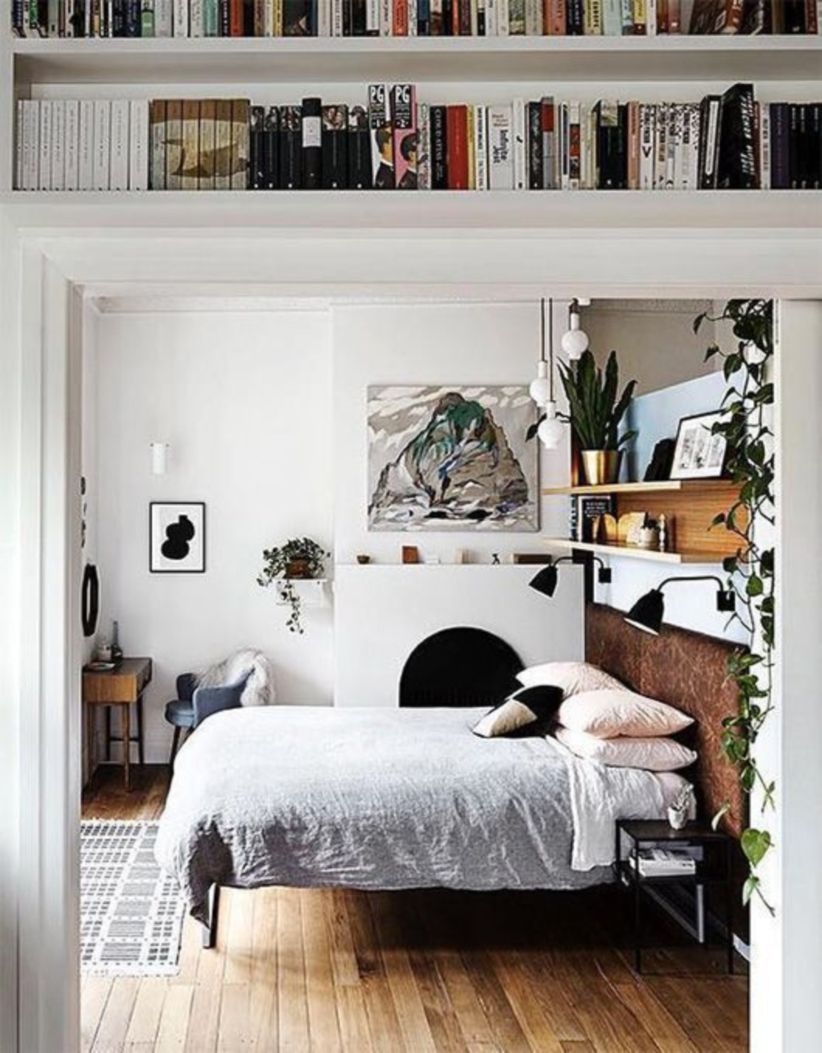Stunning bookshelves ideas for bedroom decoration 03