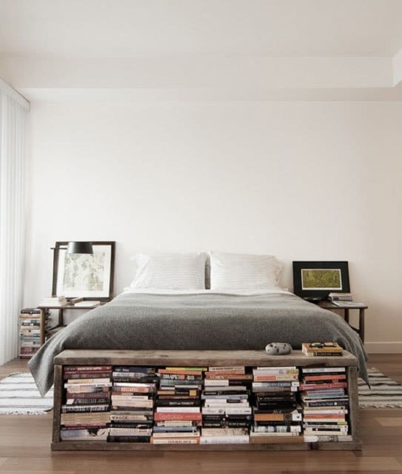 Stunning bookshelves ideas for bedroom decoration 05