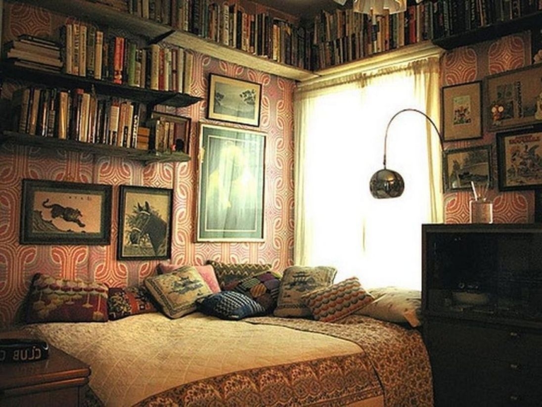 Stunning bookshelves ideas for bedroom decoration 14