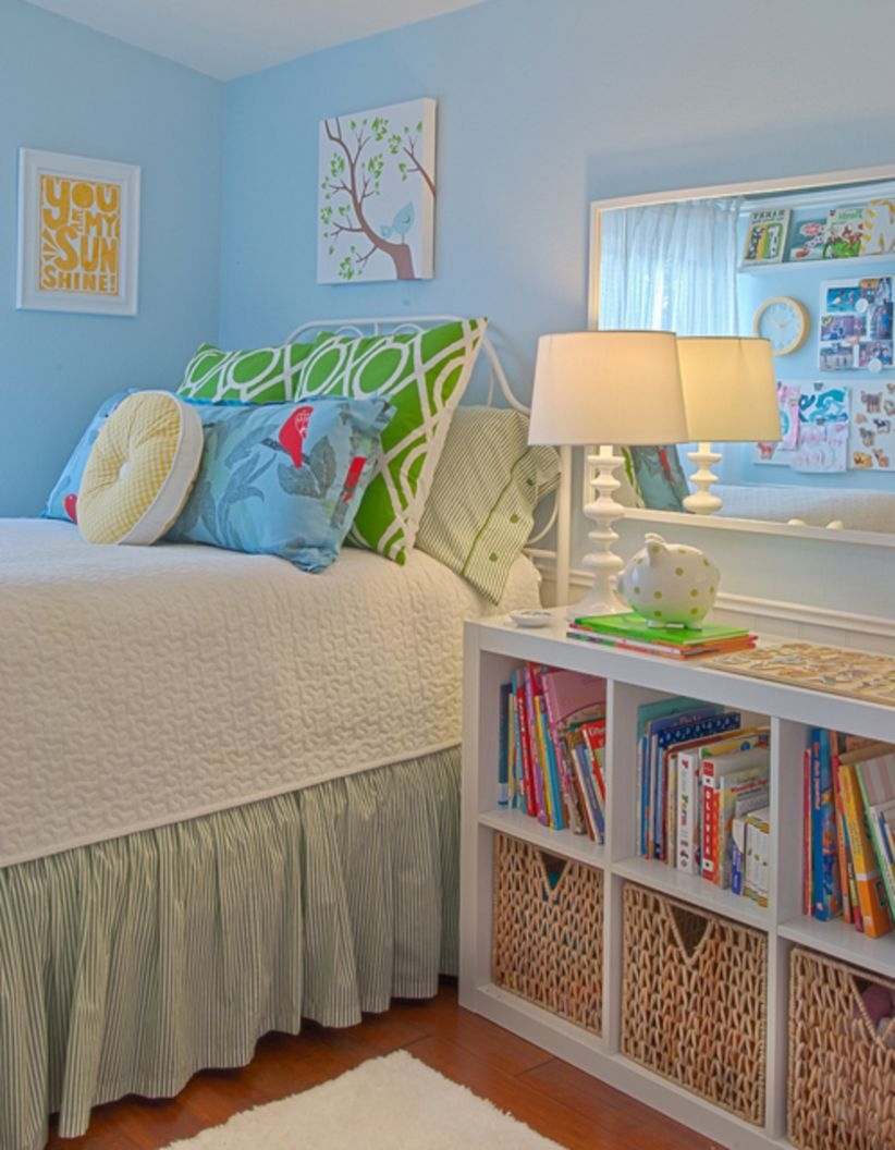 Stunning bookshelves ideas for bedroom decoration 23