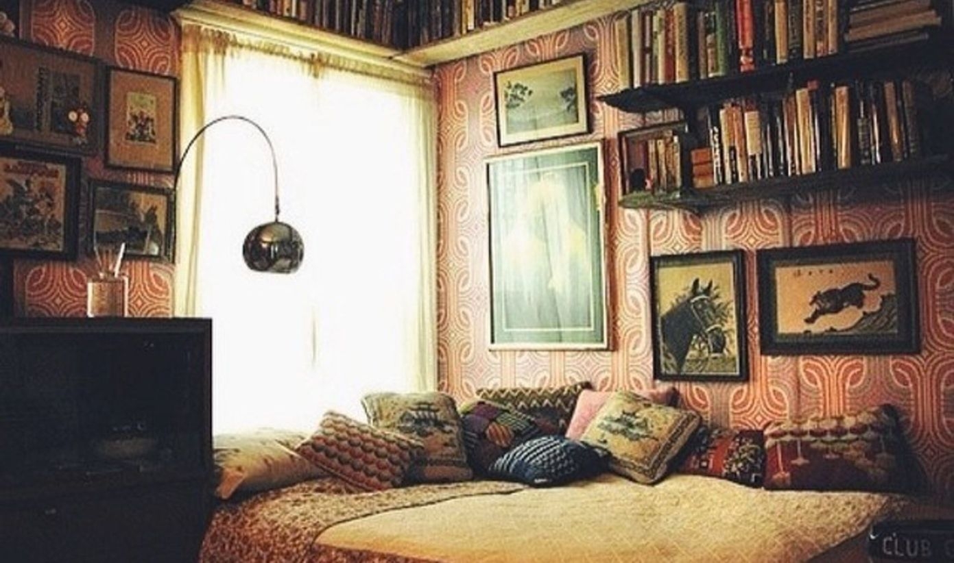 Stunning bookshelves ideas for bedroom decoration 30