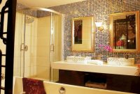 Stunning mosaic tiled wall for your bathroom 33