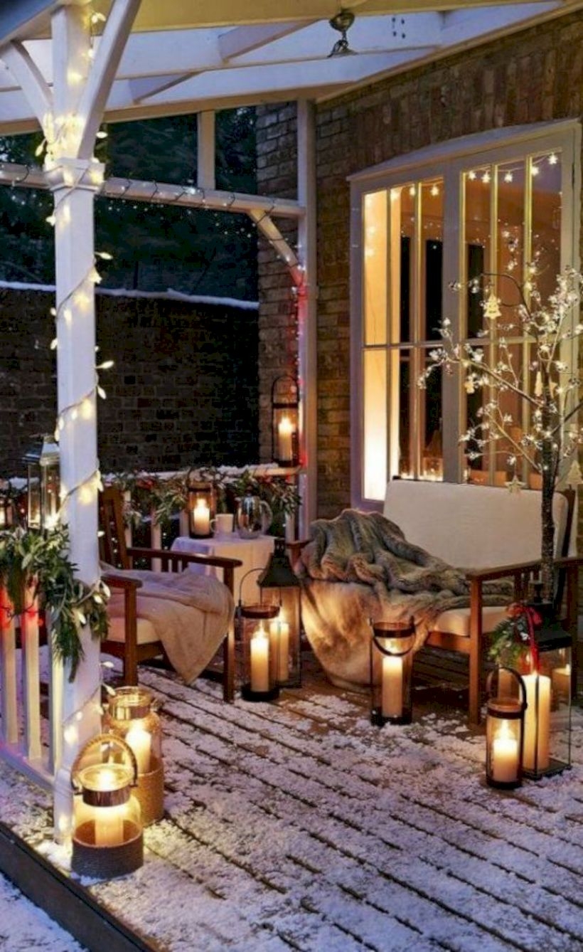 Twinkly ways to light up your home with christmas fairy light 19