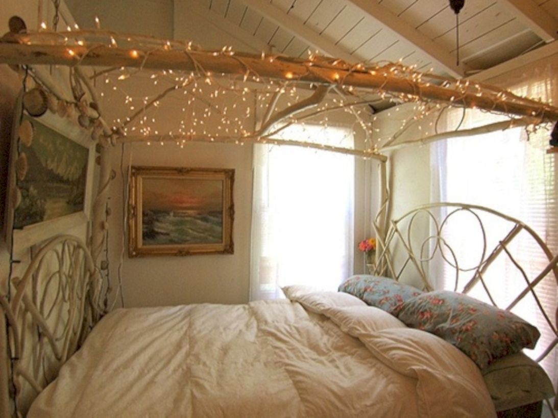 Twinkly ways to light up your home with christmas fairy light 45