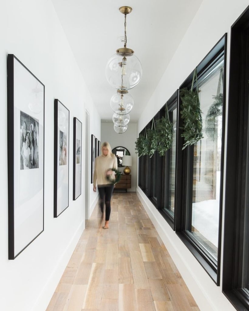 White wall and picture frames in hallway decorating ideas 07