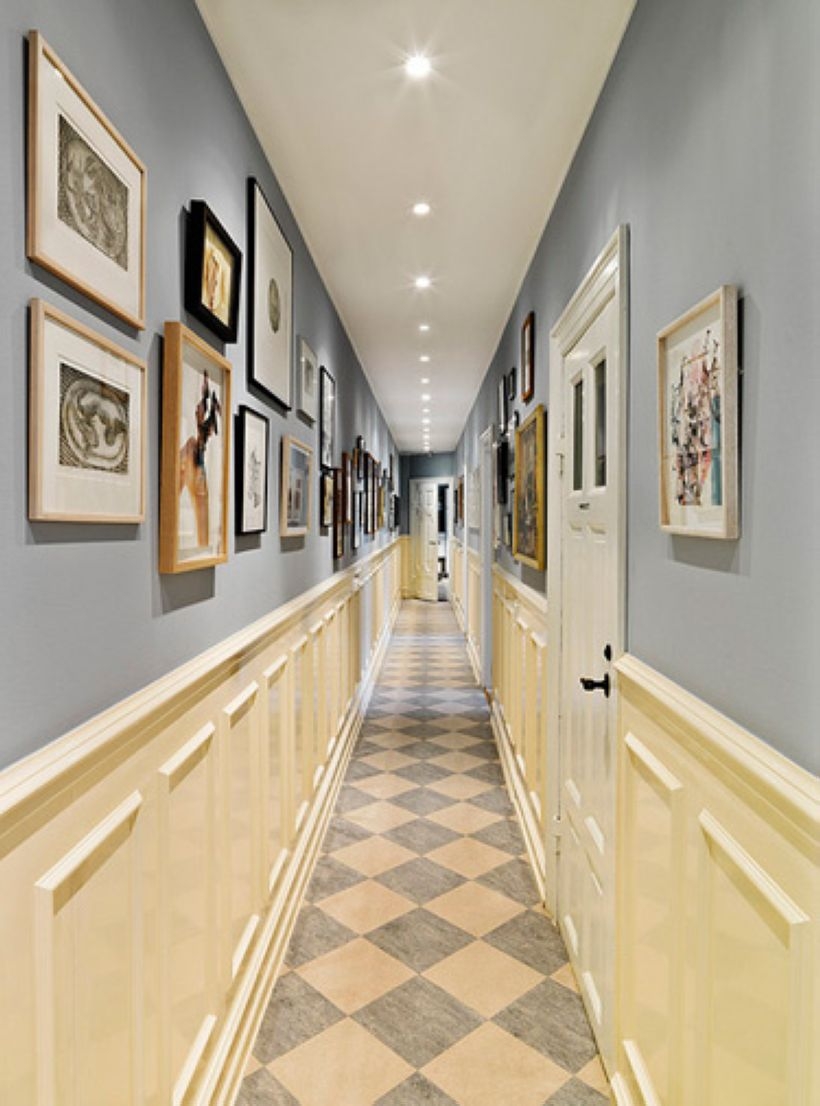 White wall and picture frames in hallway decorating ideas 27