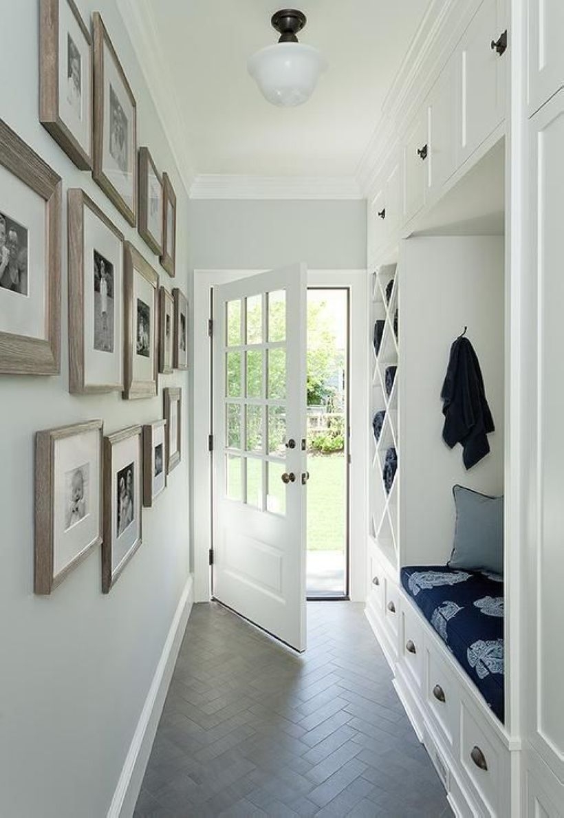 White wall and picture frames in hallway decorating ideas 28