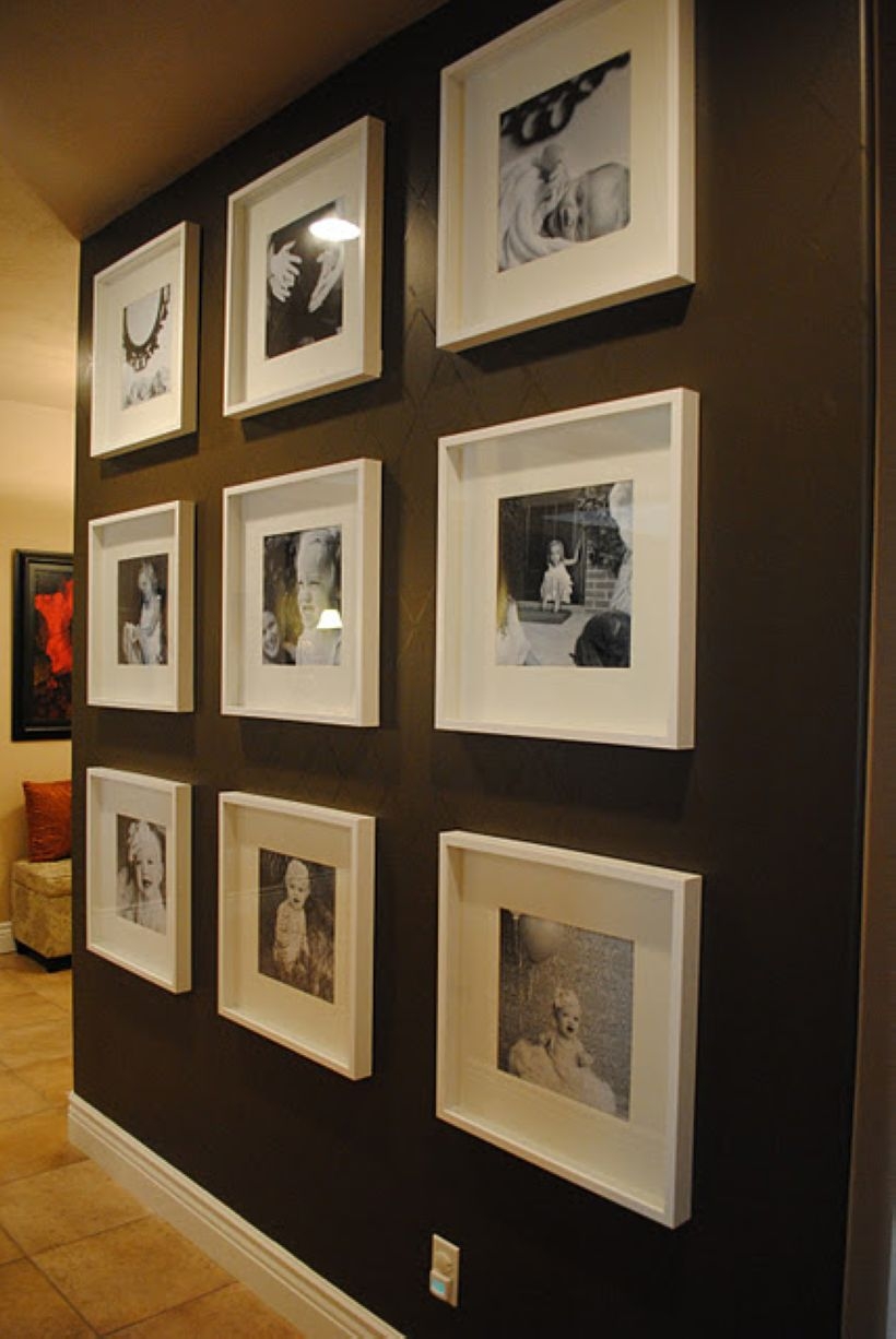 White wall and picture frames in hallway decorating ideas 29