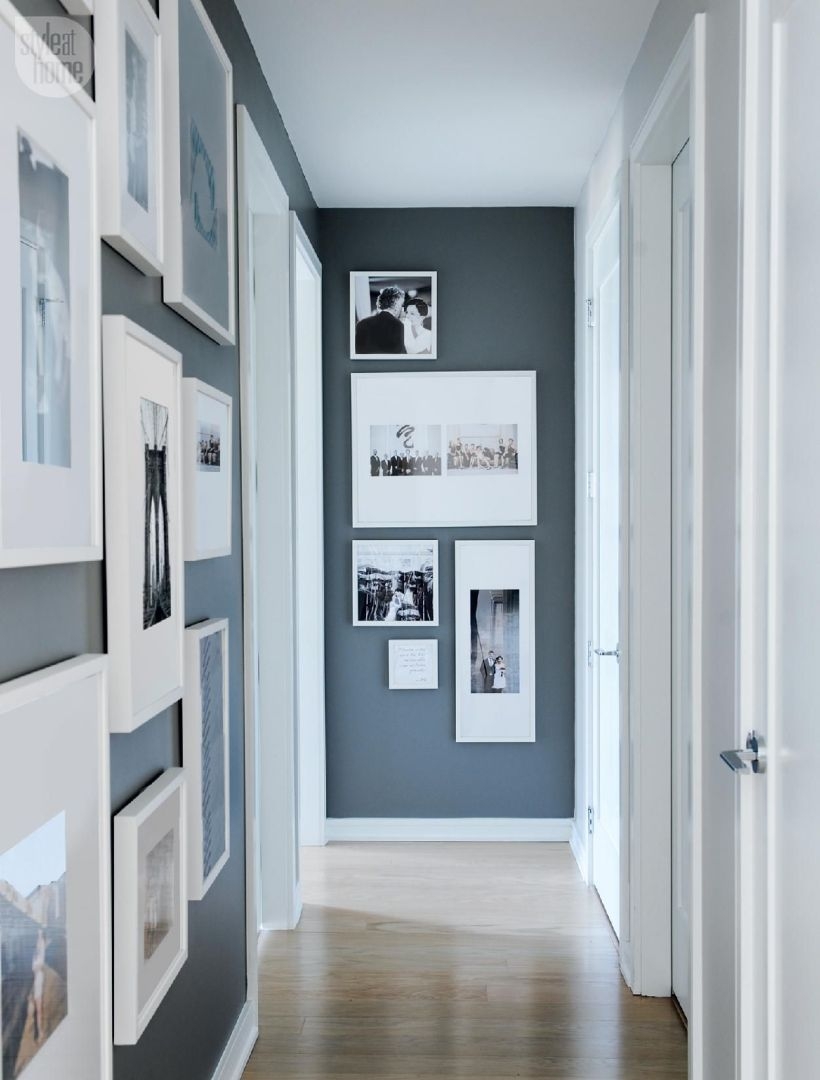 White wall and picture frames in hallway decorating ideas 31