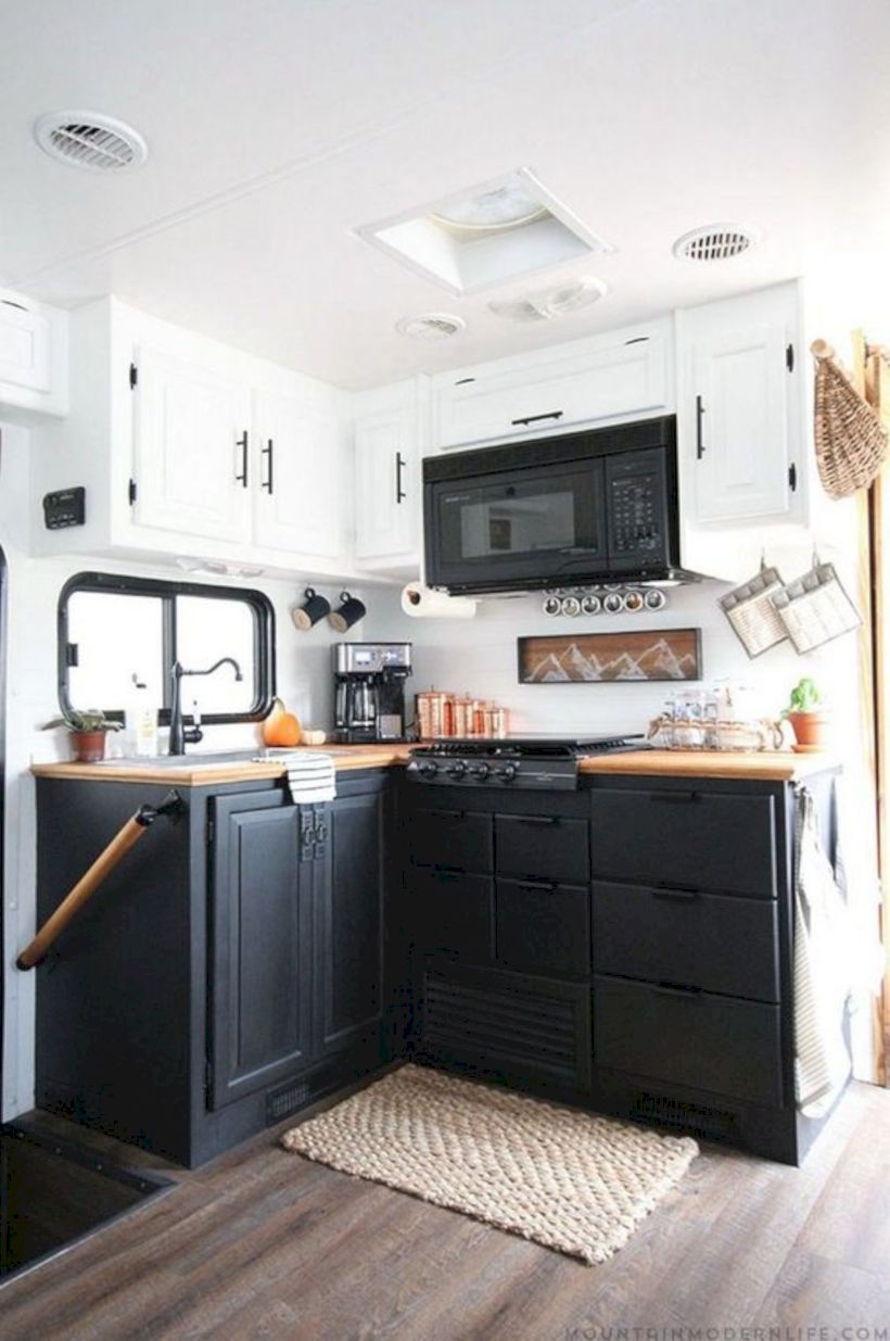 16 Smart Camper Decorating Ideas Travel Trailers - Matchness.com