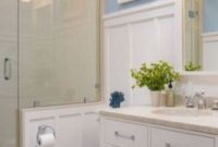 Small and modern farmhouse bathroom ideas