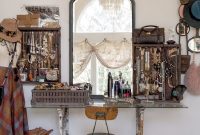 Shabby-chic-bedroom-makeup-vanity