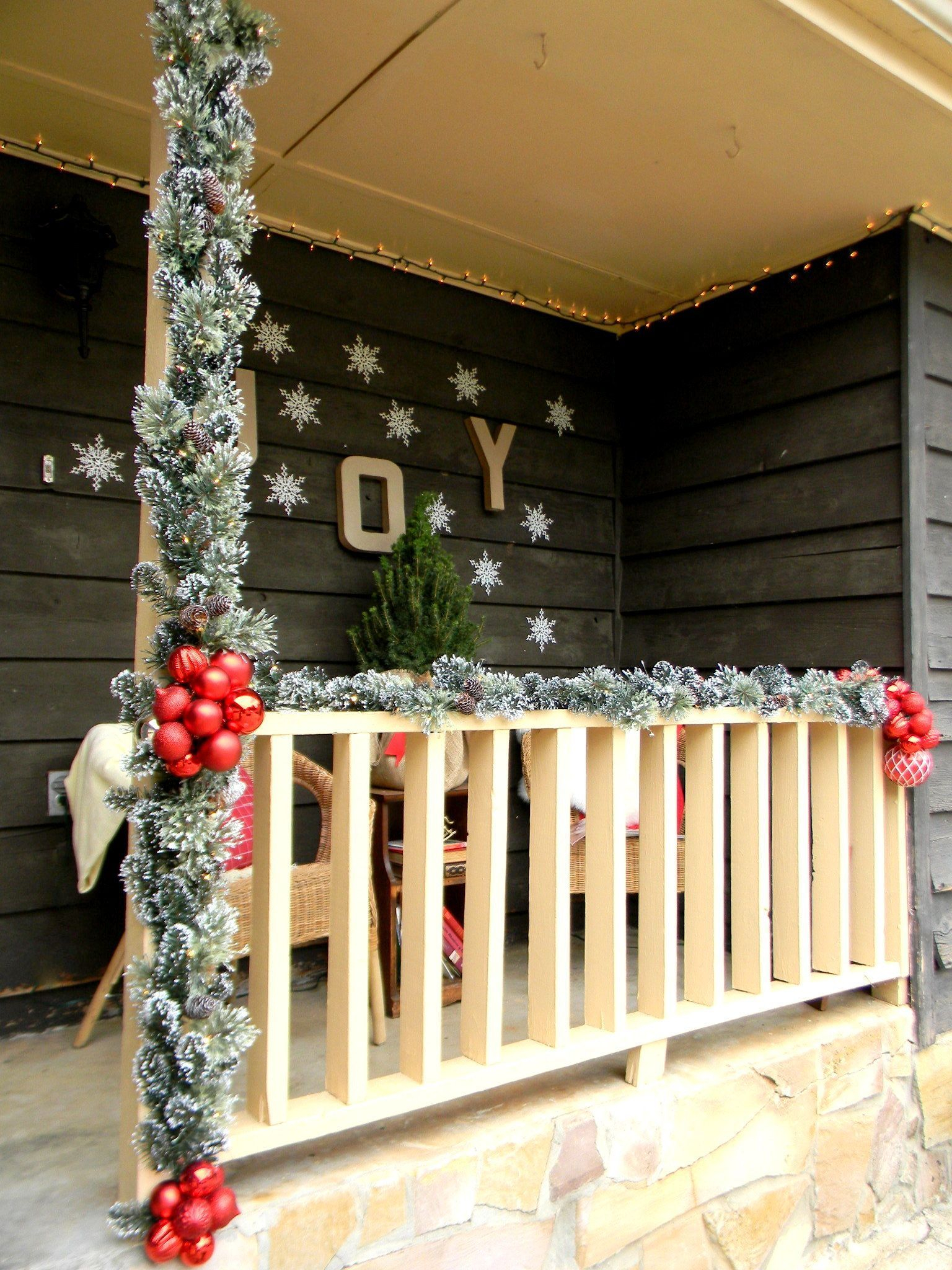 Adorable christmas porch décoration ideas 04