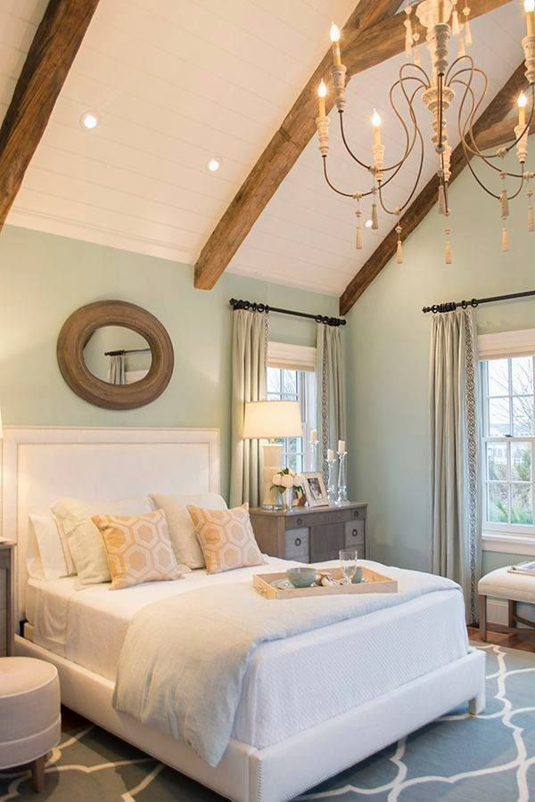 Classic and vintage farmhouse bedroom ideas 23