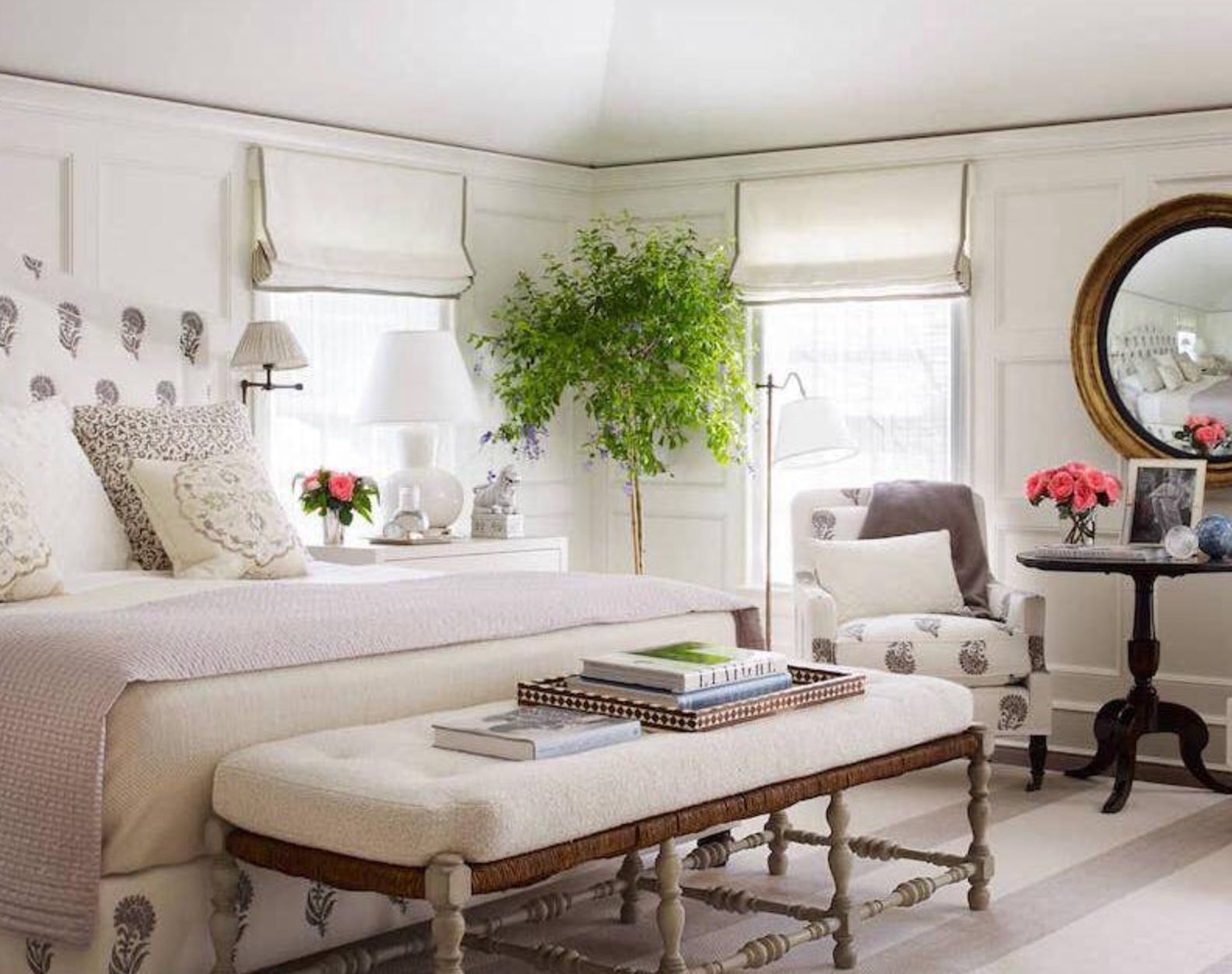 Classic and vintage farmhouse bedroom ideas 32