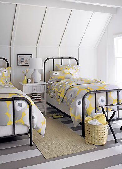 Classic and vintage farmhouse bedroom ideas 37