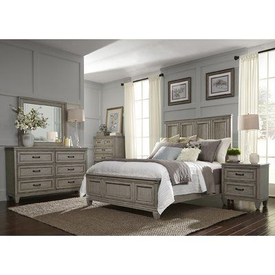 Classic and vintage farmhouse bedroom ideas 44