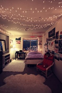 Awesome string light ideas for bedroom 01
