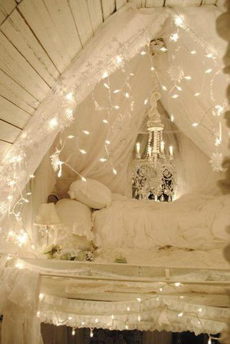 Awesome string light ideas for bedroom 23