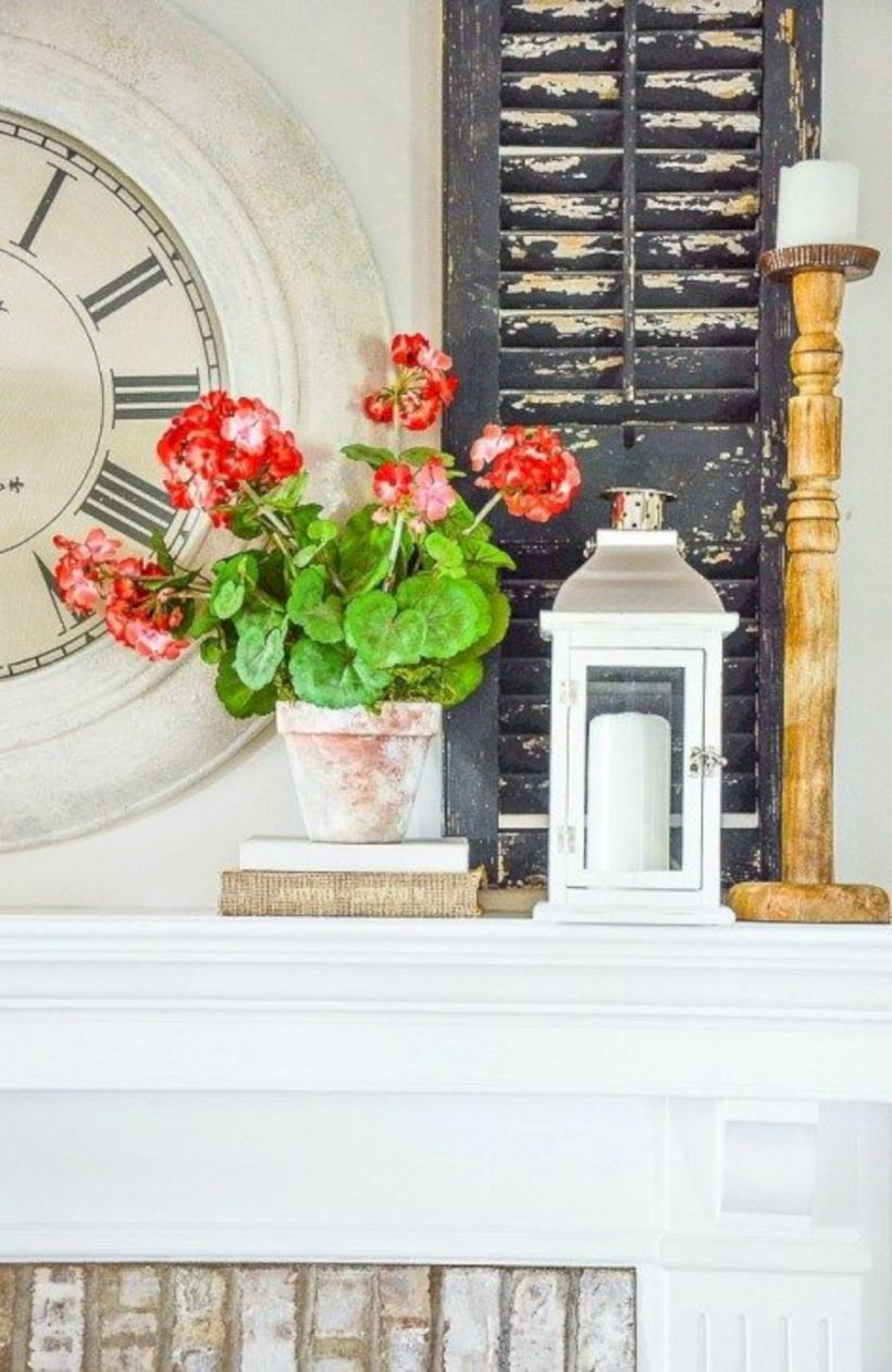 Beautiful farmhouse decor ideas for summer 38
