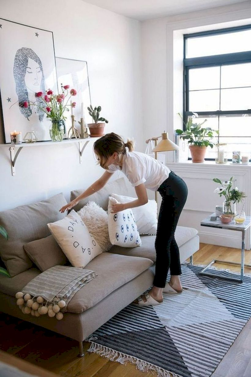 Beautiful modern style to upgrade your living room 37