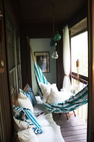 Creative small balcony design ideas for spring 13