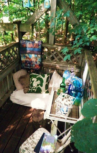 Creative small balcony design ideas for spring 19