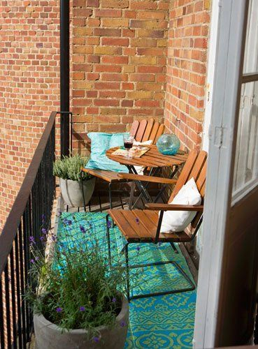 Creative small balcony design ideas for spring 29