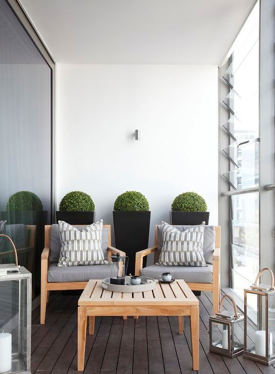 Creative small balcony design ideas for spring 31