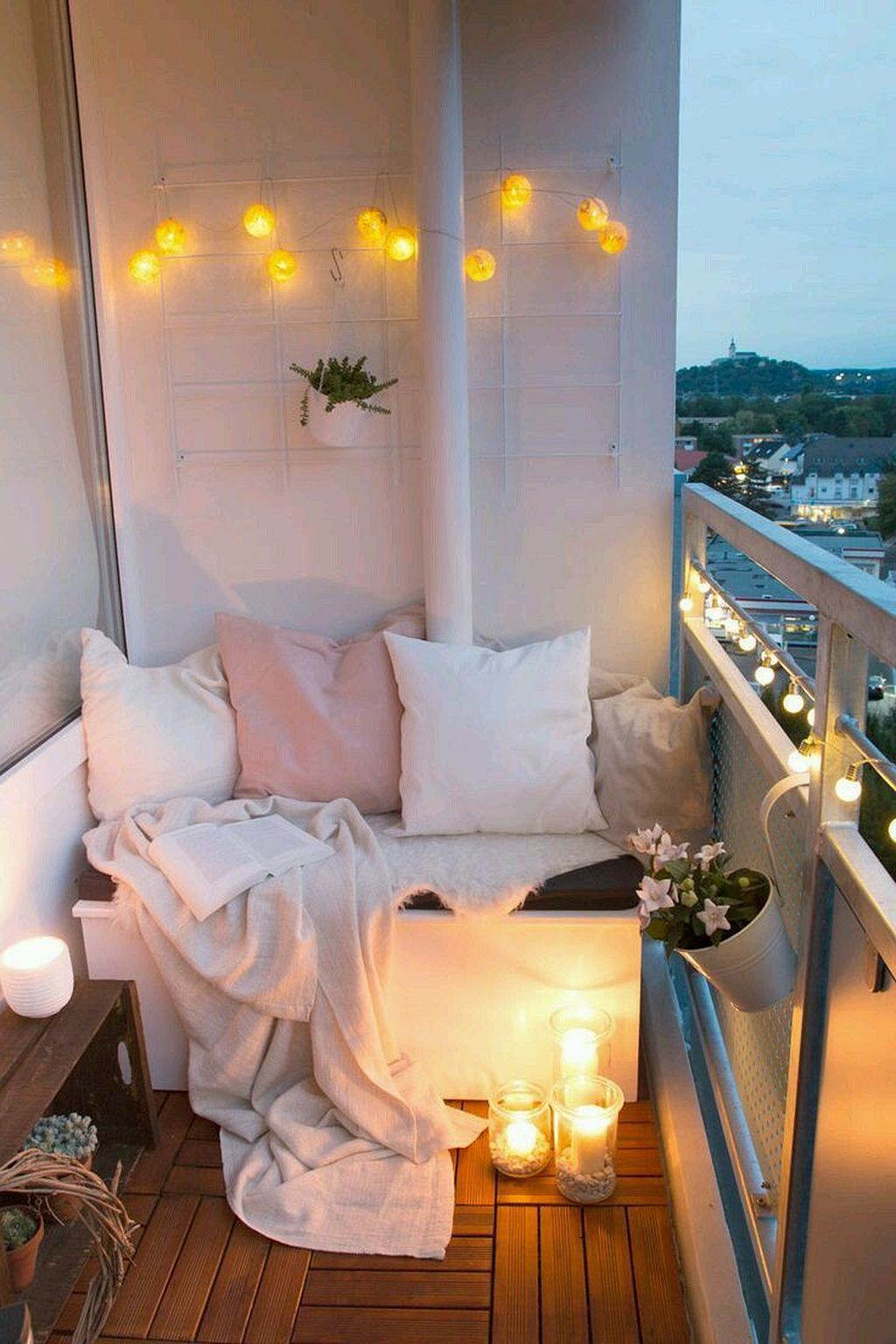 Creative small balcony design ideas for spring 50