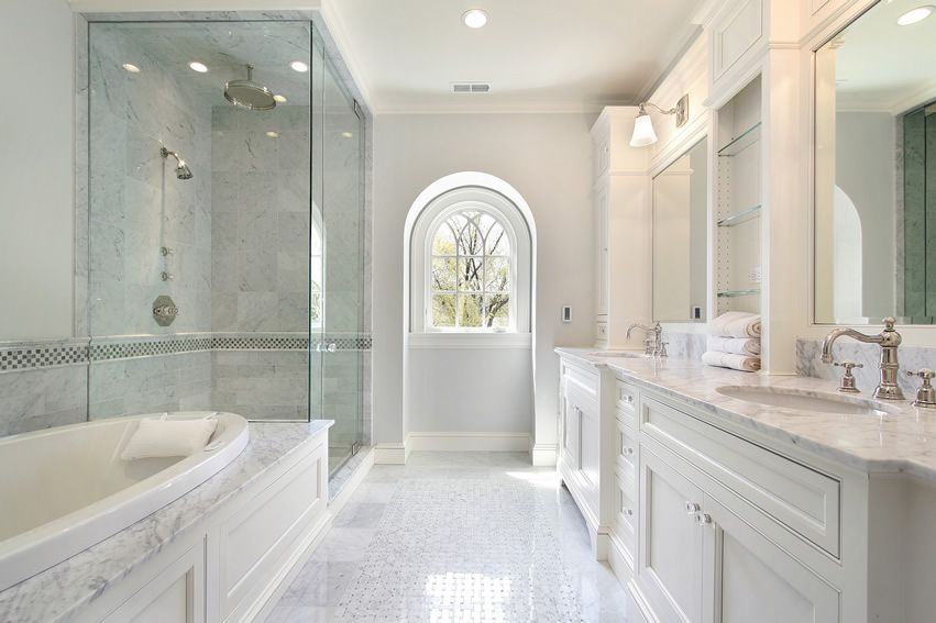 Luxury traditional bathroom design ideas for your classy room 03