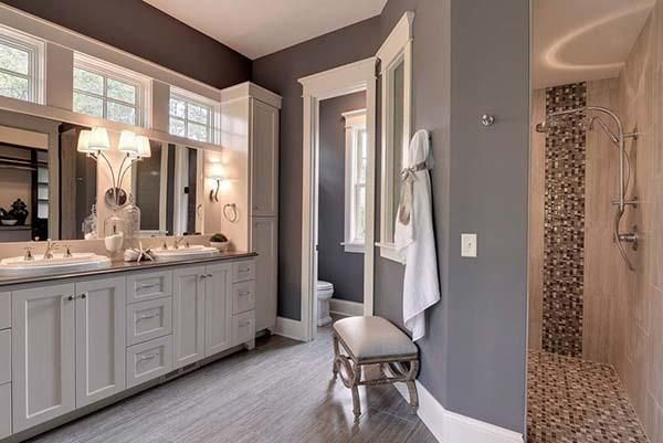 Luxury traditional bathroom design ideas for your classy room 26