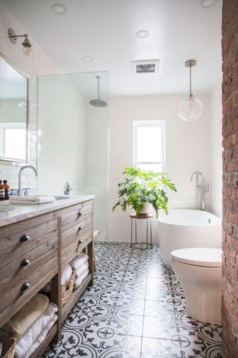 Rustic farmhouse bathroom ideas with shower 21