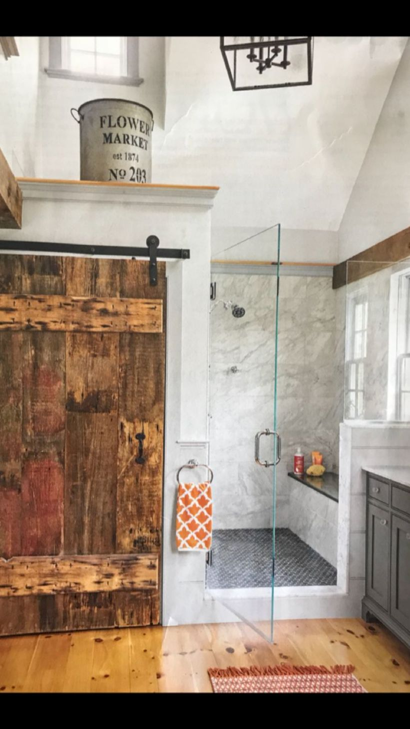 Rustic farmhouse bathroom ideas with shower 85