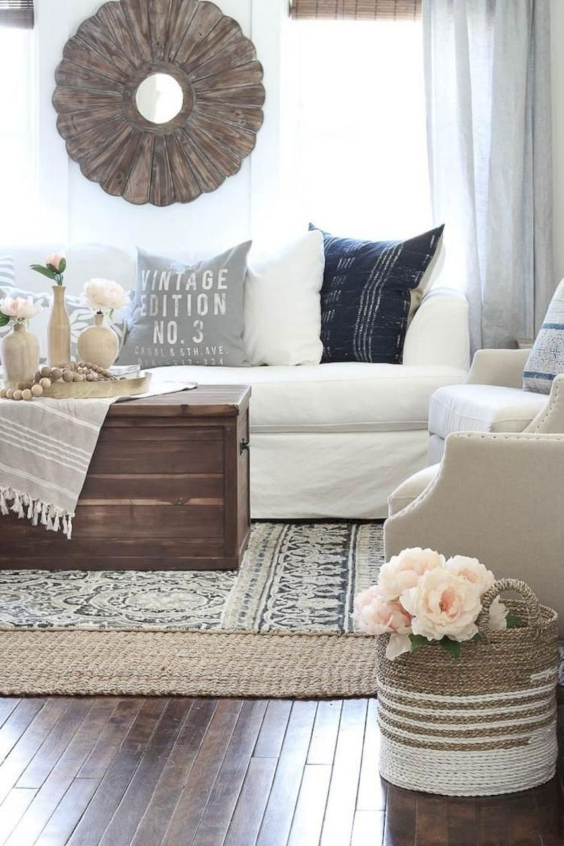 Rustic modern farmhouse living room decor ideas 107